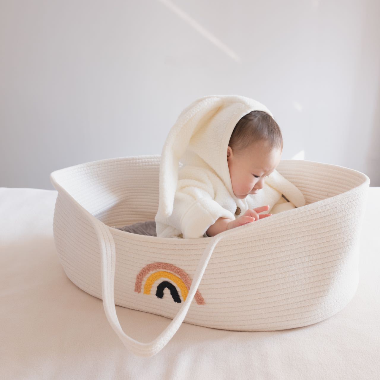 2025 new baby basket go out portable baby basket new newborn baby go out safe sleeping basket bed